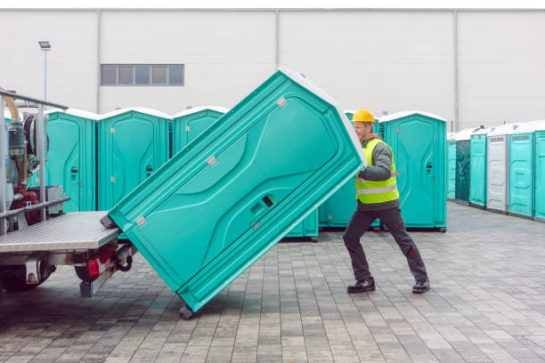 Best Portable Restroom Servicing (Cleaning and Restocking)  in Beloit, OH